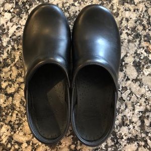 DANSKO Black Leather Clogs size 38  / Size 8